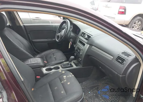 2011 Ford Fusion Se z USA, uszkodzony, nr VIN 3FAHP0HA2BR207610